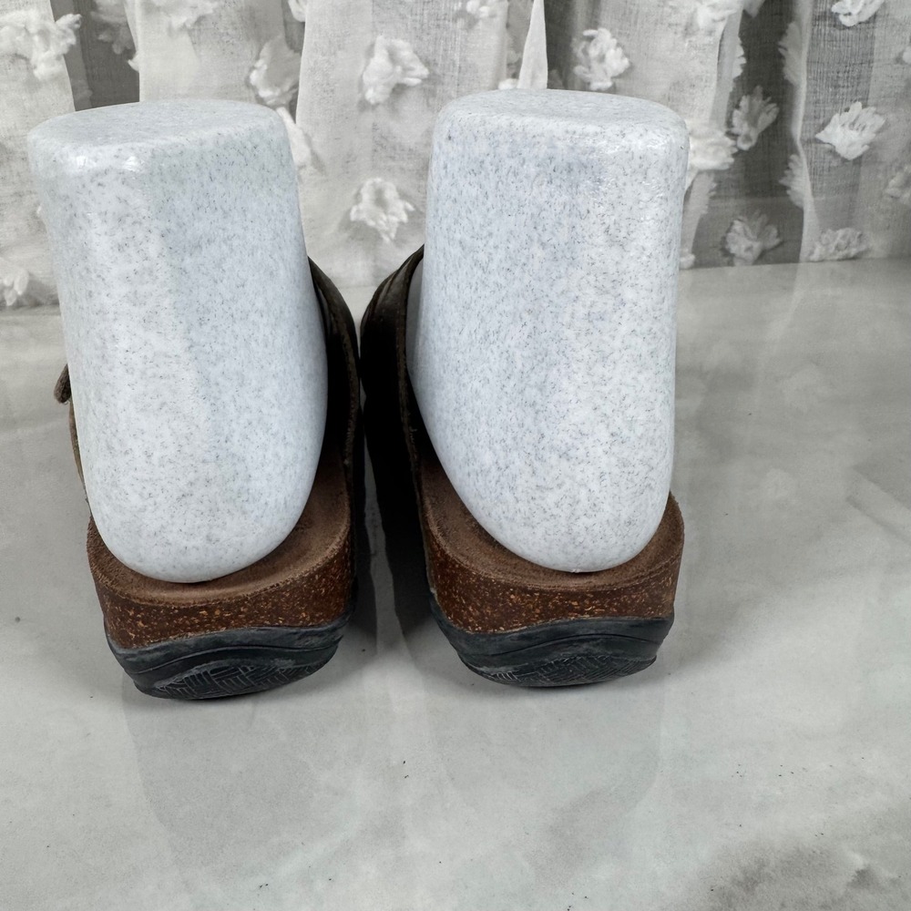 Dansko Metallic Taupe Leather Strappy Slide Sandals Adjustable Concho Comfort 39 - Picture 6 of 15